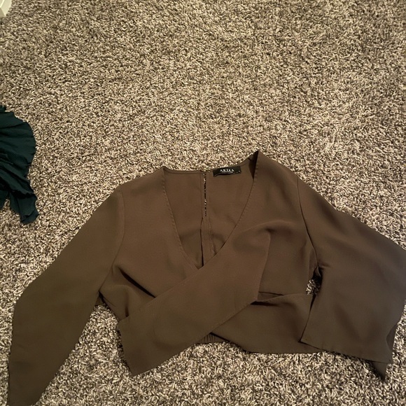 Akira tie front top - Picture 1 of 5